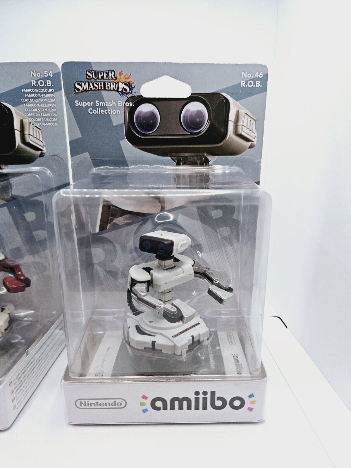 Super Smash Bros R.O.B No.54 & No.46 Nintendo Amiibo Sealed